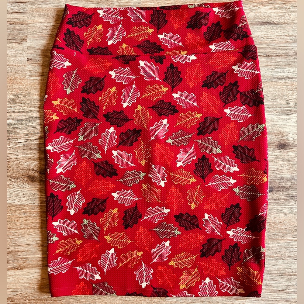 LuLaRoe Cassie Pencil Skirt Leaf Print EUC